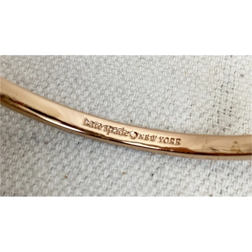 KATE SPADE • Rose Gold Bow Love Notes Bangle Bracelet - Picture 7 of 9